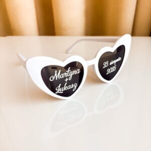 Okulary serduszka z personalizacją – białe
