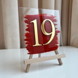 Numerek na stół z plexi – czerwono złoty NS-P-04