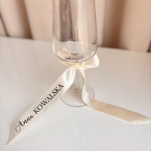 Winietki na wstążkach na kieliszki – z imieniem gościa -WNW-02